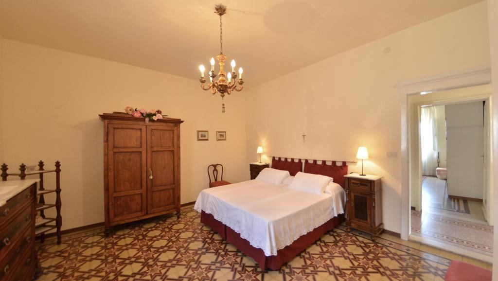 Villa Buonaparte San Miniato Ruang foto